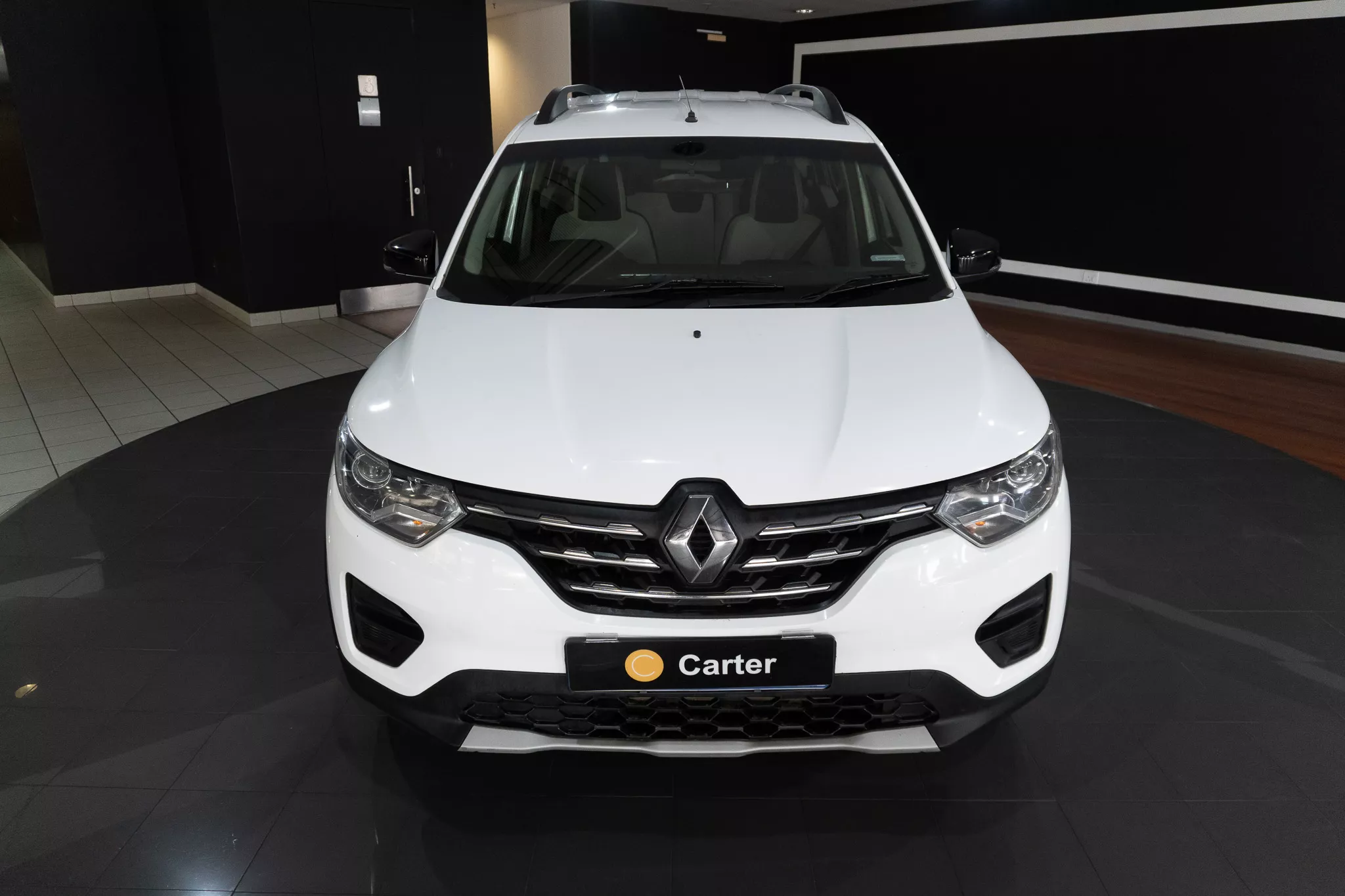 Vehicle Image for 2/3for Renault Triber 1.0 Zen (manual | petrol)