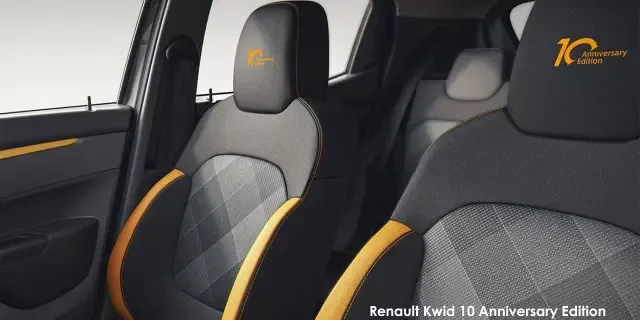 Vehicle Image for 3/5for Renault Kwid 1.0 10 Anniversary Edition auto